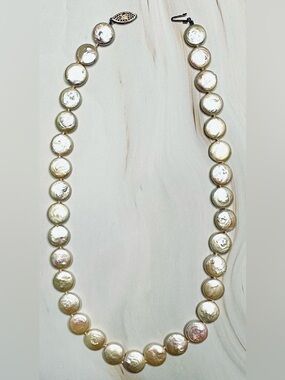 Vintage Baroque Coin Pearl Necklace – 14K Gold Filigree Clasp